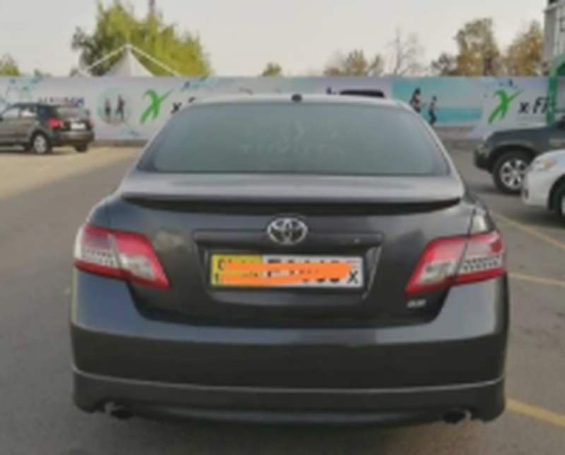 Спойлер багажа на Toyota Camry 2 2011